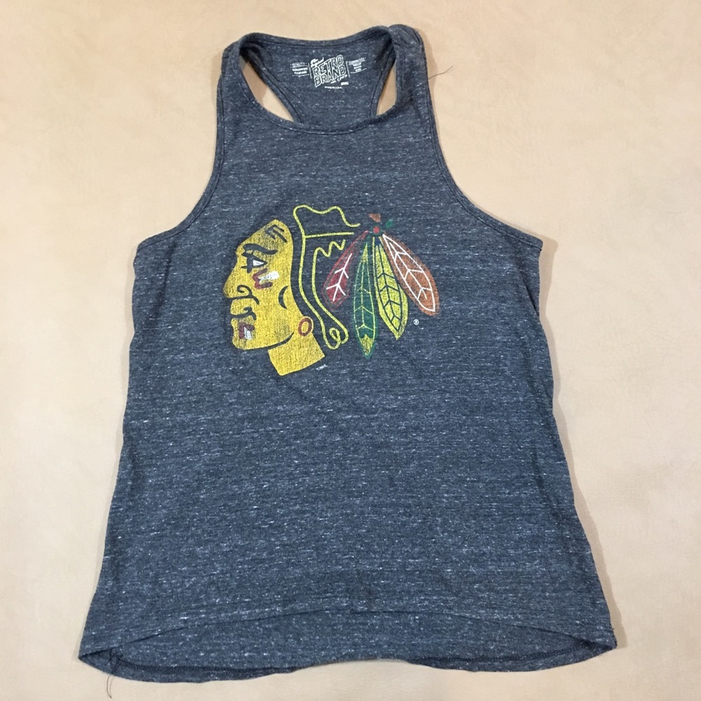 - 🔴SOLD🔴Women’s Chicago Blackhawks tank